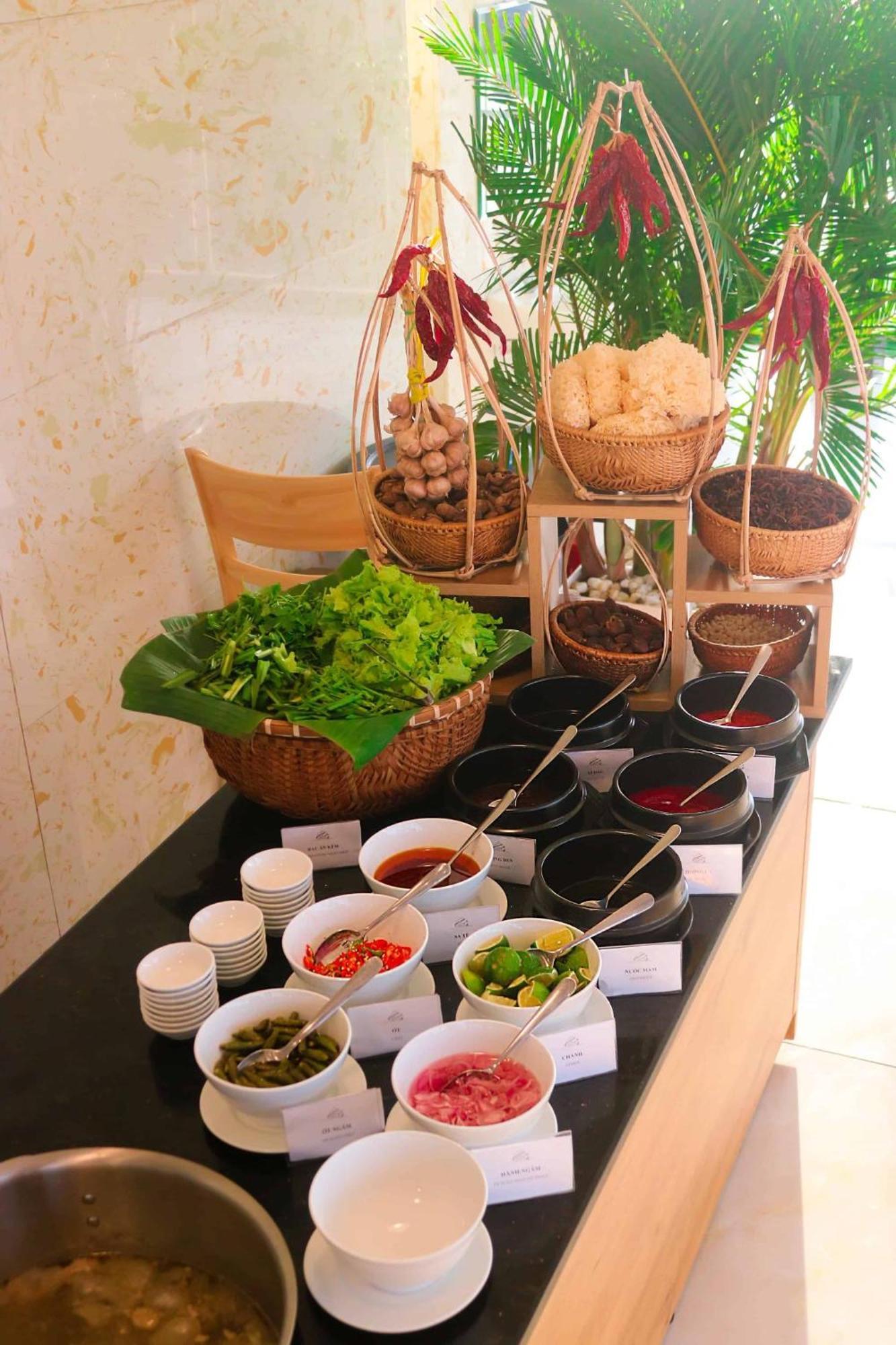 Twilight Beach Hotel Da Nang Bagian luar foto